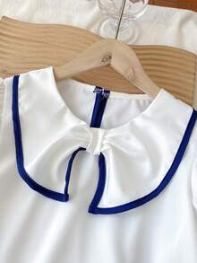 SHEIN 少女T恤套装，白色上衣配时尚领子，搭配黑色条纹滚边和黑色喇叭裤，夏季度假必备 - 藍白色 - 查看 5