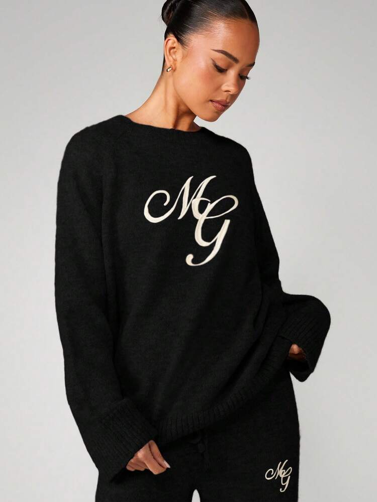 MISSGUIDED Oversized Embroidered Knit Jumper With Long Sleeves And Relaxed Fit For Casual Winter Comfort