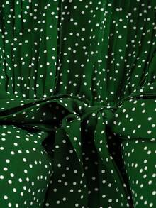 GlowEve CURVE Đầm chữ A tay phồng cổ chữ V in chấm bi dáng suông eo xếp ly dành cho nữ cỡ lớn, thiết kế nơ thắt cổ, thích hợp cho công sở, đi làm, thanh lịch, cổ điển, kiểu Pháp, ngọt ngào, lãng mạn, hẹn hò, nghỉ lễ, đầu xuân/hè. - Nhiều màu - Xem 5