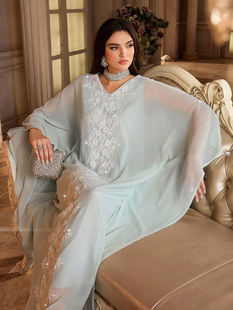 Al Najma 女士花卉刺绣V领蝙蝠袖优雅阿拉伯连衣裙 - 薄荷綠 - 查看 1