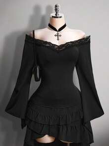 SHEIN ICON 大码女式V领蕾丝拼接喇叭袖T恤 - 黑色 - 查看 1