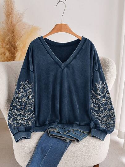 CosyJoli 大码休闲V领水洗雪花刺绣长袖套头T恤