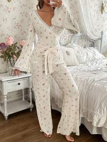 CottageSlumber 碎花休闲V领蕾丝拼接收腰喇叭长袖女士睡衣套装 - 米色 - 查看 5