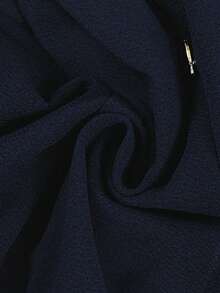 SHEIN Elenzya 大码女式黑白提花领长袖纽扣装饰褶裥短款修身优雅通勤T恤裙 - 藏蓝色 - 查看 4