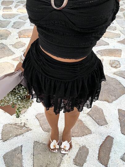 Sunnyshic Plus Size Women Pleated Dark Lace Patchwork Ruffle Hem Skirt