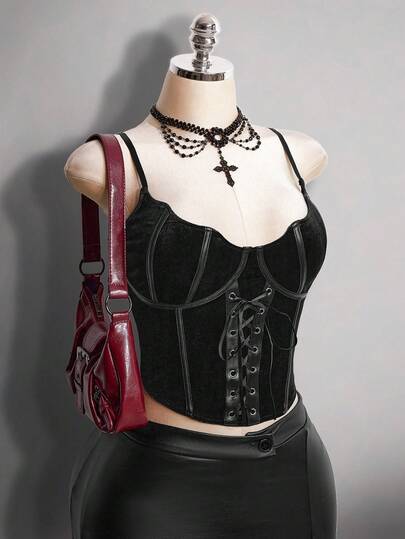 SHEIN ICON Plus-Size Sexy And Fashionable Millennial Style Y2K Dark Gothic Outfit, Avant-Garde And Bold Leather Patchwork Velvet Batwing Design Black Strappy Corset Top
