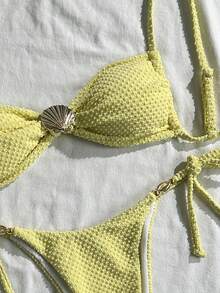 Swim Mod 女士夏季沙滩套装，纯色提花面料吊带性感比基尼套装，饰有贝壳金属装饰 - 黃色 - 查看 4