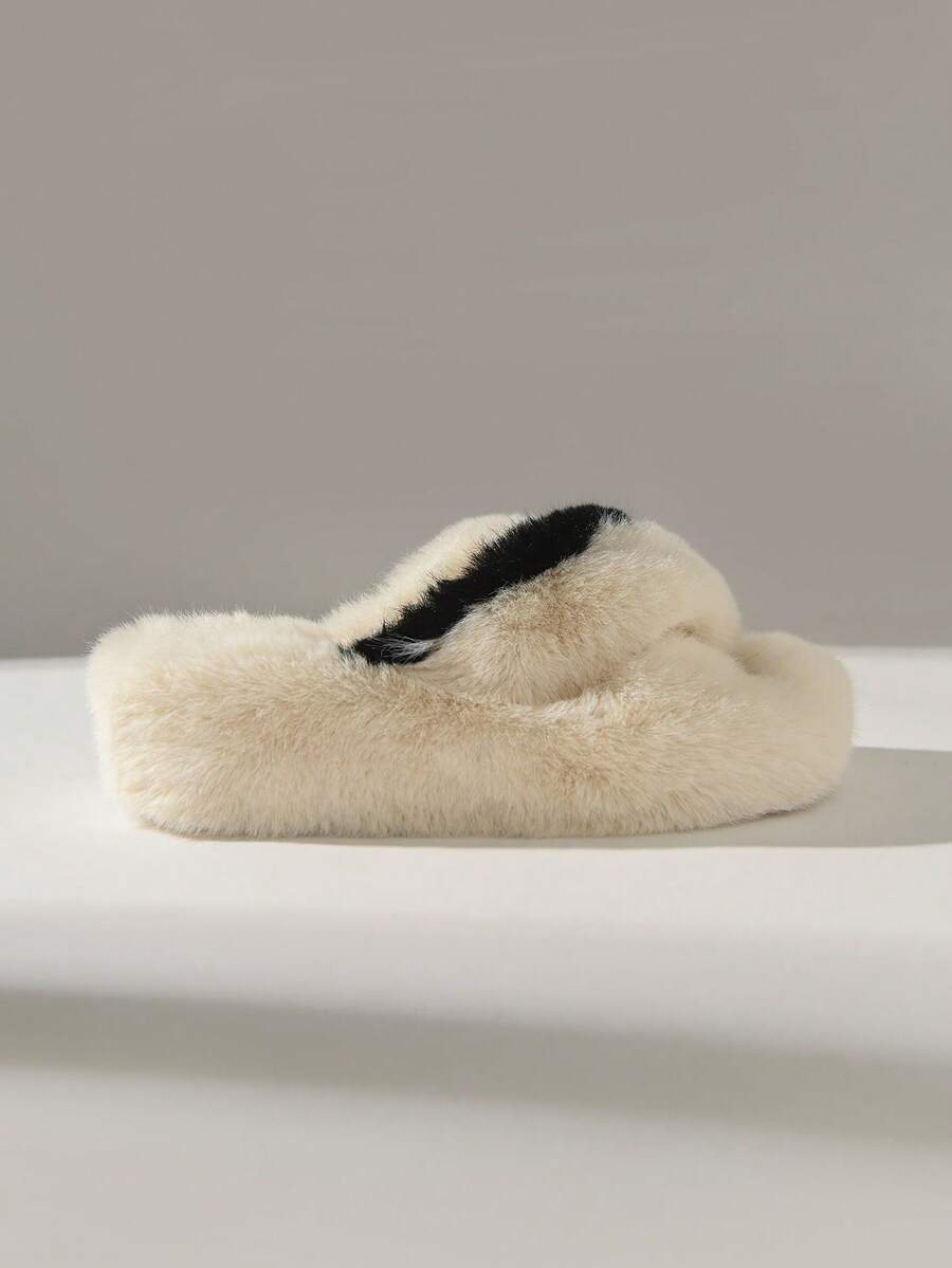 Solecia Women's Fashionable Fluffy Platform Wedge Slippers