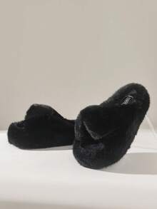 Solecia Women's Fashionable Fluffy Platform Home Slippers - Black - View 1