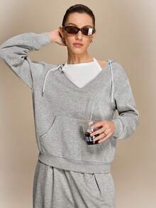 Qadelle Sweatshirt Wanita Lengan Panjang Model Bahu Longgar Warna Polos dengan Saku dan Tali Serut - Grey - View 5