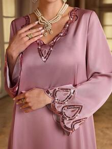 Al Najma 女士亮片拼接V领长袖优雅阿拉伯风格连衣裙 - 粉色 - 查看 1