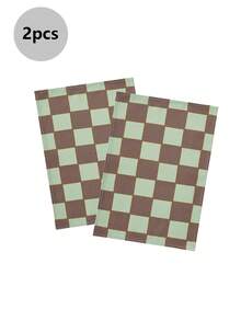 Khăn trải bàn kiểu Bắc Âu đơn giản, họa tiết kẻ caro xanh lá cây (1/2/4 chiếc), thích hợp cho bàn ăn, quán cà phê, sân hiên ngoài trời vào mùa xuân, ban công và trang trí dã ngoại trong vườn. Chất liệu giả vải lanh dày dặn, kết cấu tinh tế, thích hợp cho mọi mùa, có thể giặt, là món quà lý tưởng. Kích thước 30x45cm. - màu xanh lá - Xem 7