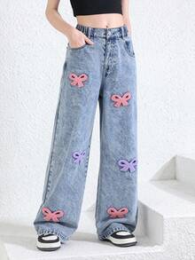 少女可爱风牛仔裤，复古浅蓝色牛仔布，饰有蝴蝶刺绣，宽松直筒版型，面料柔软舒适，适合日常穿着、上学和通勤，春夏秋冬皆宜。 - 淺色水洗藍 - 查看 9