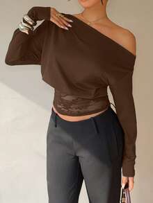Siren Gaze 女士蕾丝拼接斜肩长袖T恤，秋冬新品 - 棕色 - 查看 1