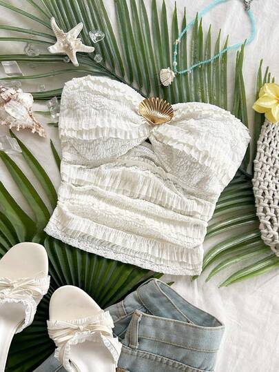 Soleia Women's Vacation White Knit Texture Cropped Camisole Top With Front Hollow Heart Metal Buckle Decor, Fitted & Slimming, Suitable For Party, Date, Afternoon Tea, Beach, Music Festival, Carnival