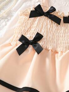 1 Piece Baby Girl Elegant Sweet-Style Ruffled Trim & Bow-Detailed Sleeveless Tiered Bodysuit Lightweight Soft Breathable Flowy One-Piece Outfit For Daily Wear & Cute Photo Shoots Spring & Summer Fashion Ensemble