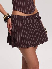 SHEIN BAE 春夏女装时尚性感棕色条纹印花纽扣迷你裙，棕色条纹裙，百褶条纹裙，百搭半身裙，情人节、通勤、外出穿着，时尚单品，休闲半身裙，Y2K风格 - 棕色 - 查看 1