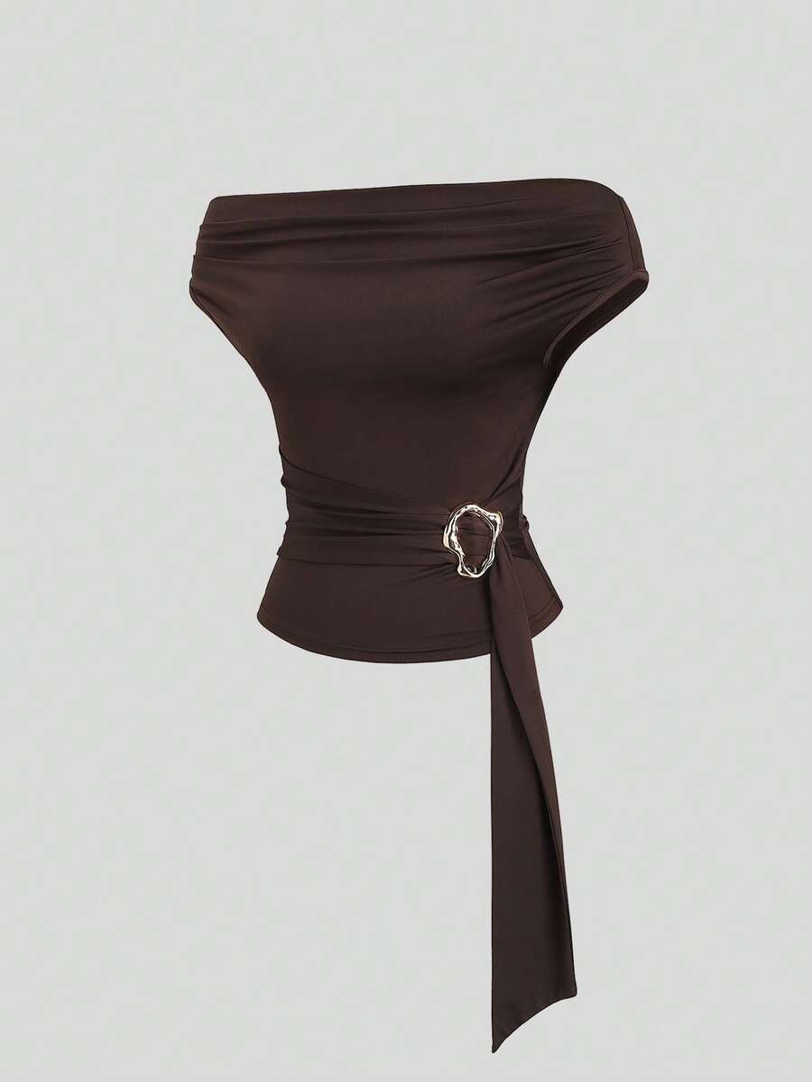 SHEIN Sweetro Women's New Design Sense High Street Elegant Layered Retro Texture High-End Minimalist Slim Fit Strapless Off-Shoulder Asymmetrical Brown T-Shirt Top, Spring/Summer - Brown - View 1