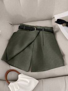 Franclia 大码女式纯色优雅腰带装饰短裤，适合通勤、外出、办公、派对、夏季休闲穿着 - 軍綠色 - 查看 1