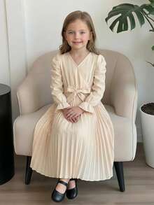 SHEIN Serisse Kids 女童休闲泡泡袖长袖荷叶边V领褶皱长连衣裙，小女孩春季长袖连衣裙 - 杏色 - 查看 11