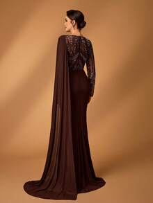 Serin 优雅奢华的咖啡色重工刺绣珠片拼接弹力针织网纱薄纱袖美人鱼褶皱荷叶边连衣裙，适合婚礼、派对、度假、新娘、新娘母亲晚礼服 - 咖啡棕 - 查看 3