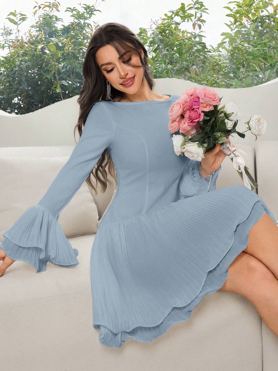 Modelyn 女士纯色圆领喇叭袖时尚迷你连衣裙