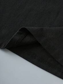 HELLO KITTY AND FRIENDS | SHEIN 女士休闲日常通勤卡通花卉字母图案落肩宽松黑色T恤，夏季 - 黑色 - 查看 6