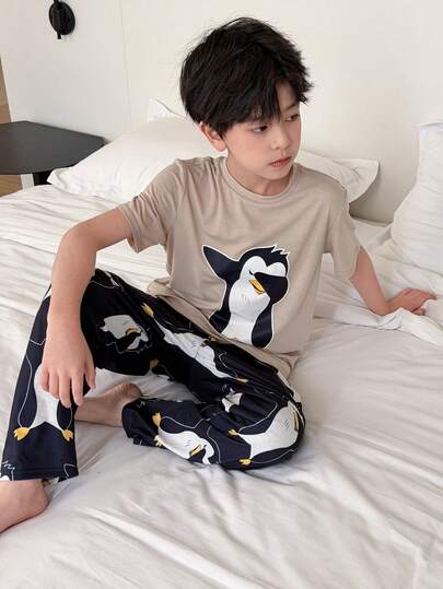 2pcs Kids/Tween Boys Casual Penguin Print Crew Neck Long Sleeve Pajama Set, Comfortable Homewear