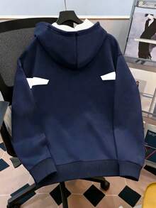 Manfinity Joysei 男士字母印花长袖口袋抽绳连帽衫，男士礼物，圣诞礼物，外出上衣，冬季女装 - 彩色 - 查看 2