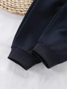 SHEIN Playful Pals 男婴三件套：衬衫、针织背心和休闲裤，英伦风，秋冬季