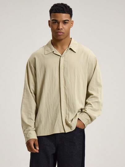 Musero 轻薄长袖立领衬衫，后背四分之一纽扣门襟细节设计，春夏必备叠穿单品