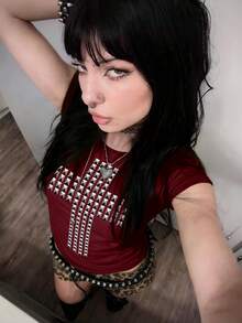 SHEIN 哥特朋克摇滚嘻哈女式短袖T恤，性感显瘦，时尚休闲基础款露脐上衣，Y2K 复古少女装 - 酒紅色 - 查看 4