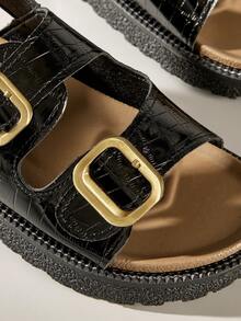 Solecia Women's Buckle Design Casual Everyday Versatile Sandals - Black - View 5