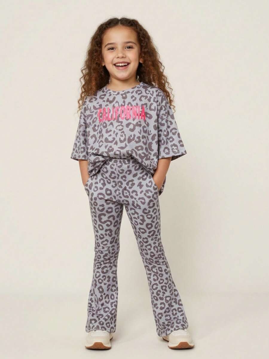 两件套儿童女童休闲舒适印花圆领短袖T恤和喇叭裤套装，适合上学、花园、海滩、生日、春季、夏季、秋季和冬季穿着。 - 彩色 - 查看 1