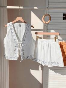 SHEIN Set de 2 piezas de top sin mangas con nudo delantero y shorts para niñas preadolescentes - Blanco - Ver 6