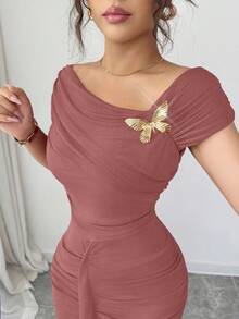 Modelyn 金属扣装饰褶皱修身优雅长连衣裙 - 藕粉色 - 查看 2