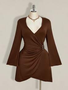 SHEIN ICON Đầm dài tay màu đen cỡ lớn, cổ chéo kiểu Y2K, trang trí khóa kim loại. - màu nâu - Xem 3