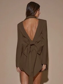 SHEIN BAE 秋冬季女士纯色杏色性感深V露背长袖西装裙，迷你鸡尾酒会礼服，正式场合礼服，伴娘礼服，生日迷你裙，杏色西装裙，休闲连衣裙，早午餐连衣裙，适合圣诞节、万圣节、亡灵节等场合 - 咖啡棕 - 查看 4
