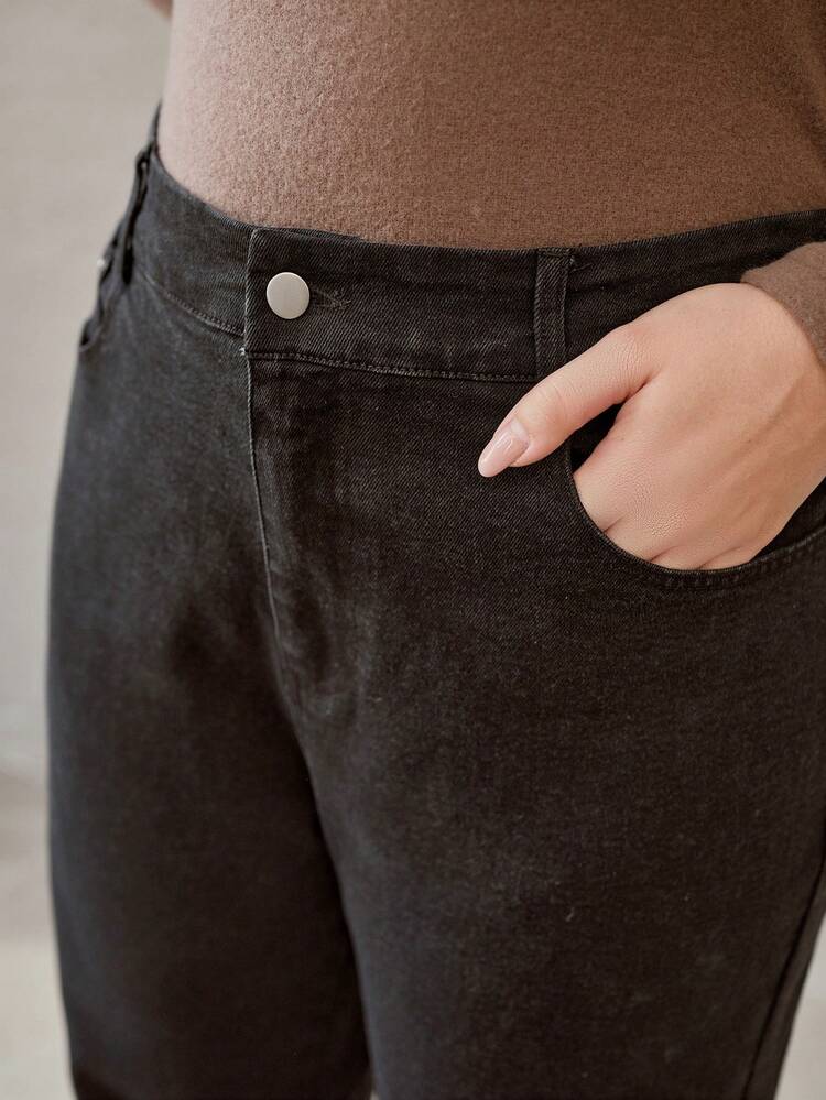 PLUS SIZE BLACK ALL-MATCH VERSATILE FLARED JEANS