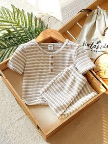 SHEIN Vintaside Kids 2件套女婴休闲简约条纹面料圆领短袖上衣和条纹裤套装，适合日常穿着，春夏款 - 彩色 - 查看 3