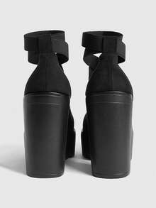 Sugerpunk Women's Fashionable Versatile Commuting Thick Platform Chunky High Heel Pumps Valentine's Day - Black - View 3