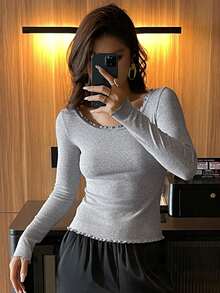 DAZY Comfortable Knit Wavy Hem Fitted Women Loungewear Top - Grey - View 3