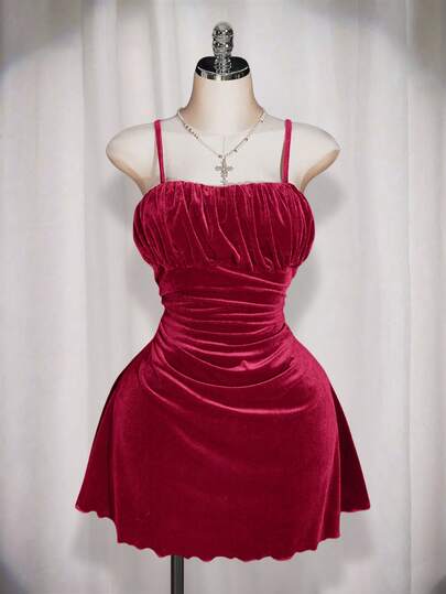 SHEIN ICON Plus Size Women's Vintage Burgundy Velvet Ruched Cami Dress, Suitable For Party, Christmas, Christmas Dress, Banquet, Date, Velvet Dress