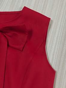 SHEIN Franclia 纯色圆领修身前蝴蝶结无袖女式连衣裙