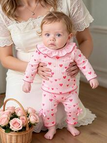 SHEIN Newborn Baby Girl White Knitted Striped Cartoon Cherry Print Pattern Lotus Collar Long Sleeved Top Paired With Matching Pants Cute, Sweet, Elegant, Comfortable Fabric Suitable For Home And Outdoor Activities Baby Girl Heart Outfit Baby Girl Clothes Heart Baby Girls Clothing Born Baby Girl Clothes Strawberry - Pink - View 3