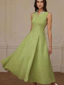 Revavyn 女士时尚设计串珠领无袖收腰连衣裙 - 綠色 - 查看 1