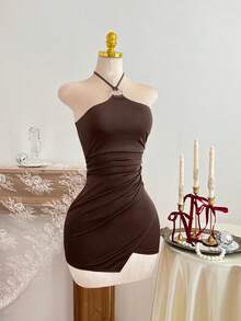 Elamini Đầm ngắn cổ yếm đính vòng kim loại dành cho nữ - màu nâu - Xem 3