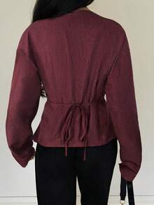 Siren Gaze 女士优雅简约金属纽扣装饰长袖褶皱修身衬衫 - 酒紅色 - 查看 2