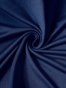 Manfinity Mode 经典百搭藏蓝色男士短袖T恤，袖口饰有金色“国王”图标和花卉图案设计，尽显成熟酷炫街头风范 - 彩色 - 查看 4