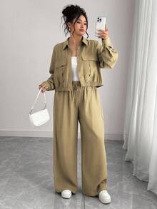 Elenzga 大码女式法式浪漫西西里优雅休闲通勤度假纯色棕色衬衫领隐形门襟松紧下摆长袖衬衫+松紧腰工装裤套装，春/秋/冬 - 卡其色 - 查看 1